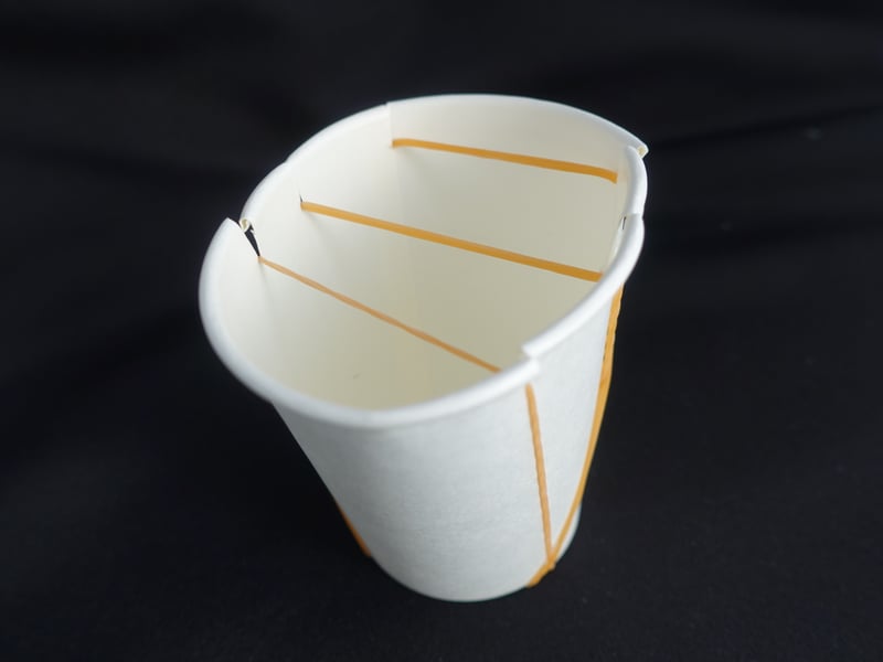 紙コップハープ